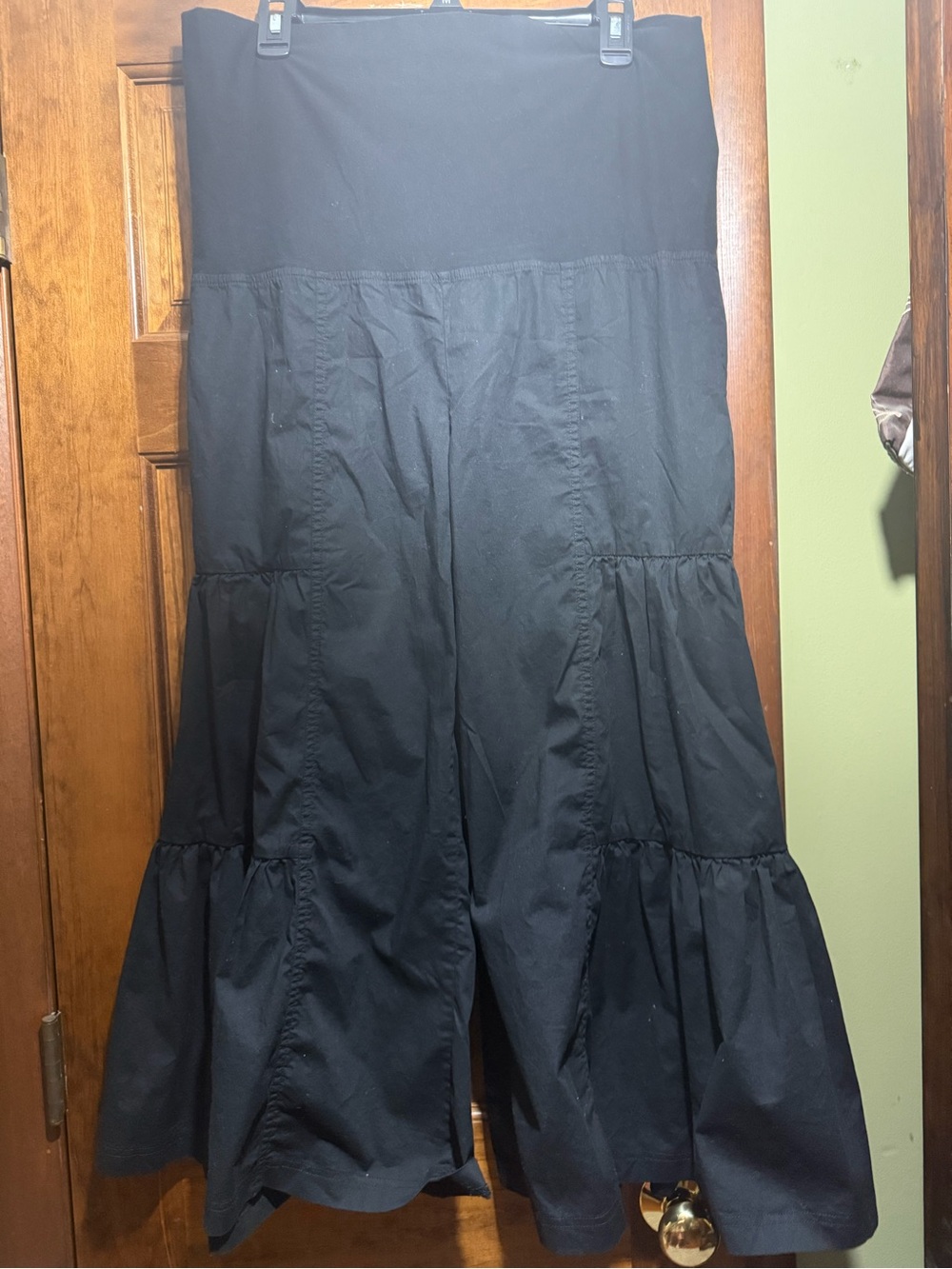 Black Tiered balloon pants - Women's